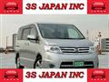 2008 Nissan Serena