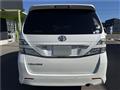 2010 Toyota Vellfire