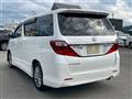 2013 Toyota Alphard