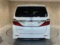 2013 Toyota Alphard