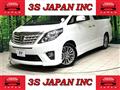 2013 Toyota Alphard