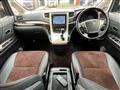 2013 Toyota Alphard