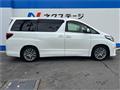 2013 Toyota Alphard