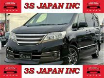 2013 Nissan Serena