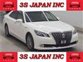 2013 Toyota Crown Majesta