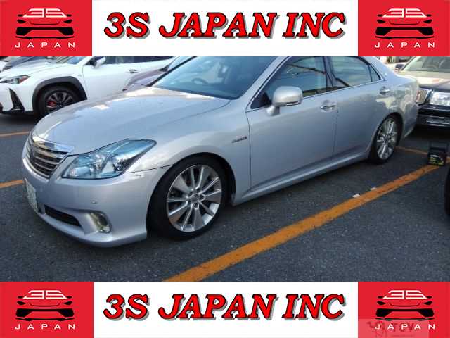 2010 Toyota Crown Hybrid