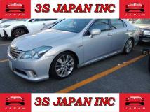 2010 Toyota Crown Hybrid