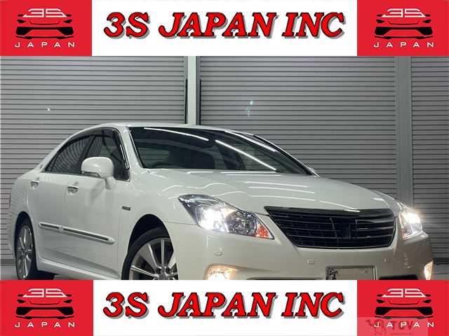 2010 Toyota Crown Hybrid