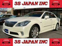 2010 Toyota Crown Hybrid