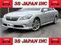 2011 Toyota Crown Hybrid