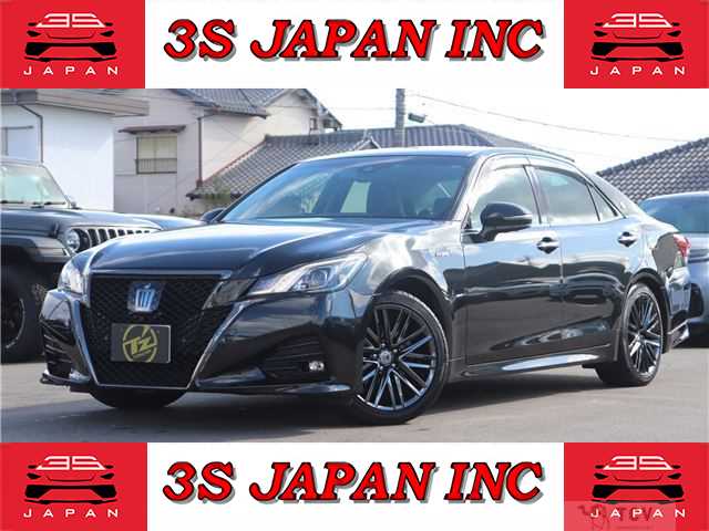 2017 Toyota Crown Hybrid