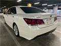 2014 Toyota Crown Hybrid