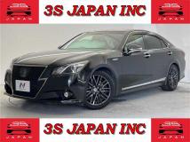 2014 Toyota Crown Hybrid