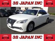 2015 Toyota Crown Hybrid