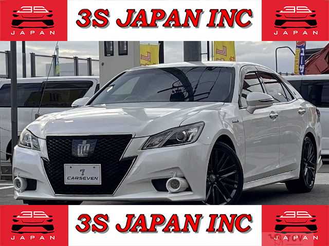2015 Toyota Crown Hybrid
