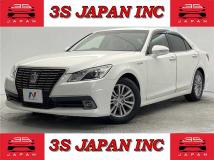 2015 Toyota Crown Hybrid