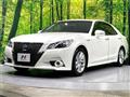 2013 Toyota Crown Hybrid