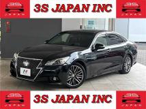 2013 Toyota Crown Hybrid