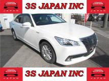 2014 Toyota Crown