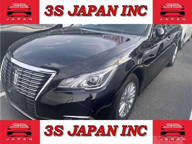 2017 Toyota Crown Hybrid