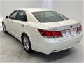 2013 Toyota Crown Hybrid