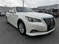 2016 Toyota Crown
