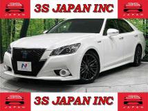 2015 Toyota Crown Hybrid