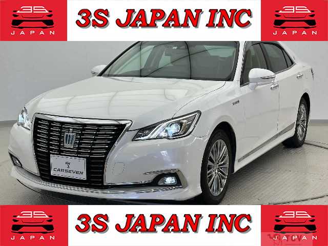 2017 Toyota Crown Hybrid