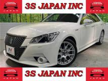2013 Toyota Crown Hybrid