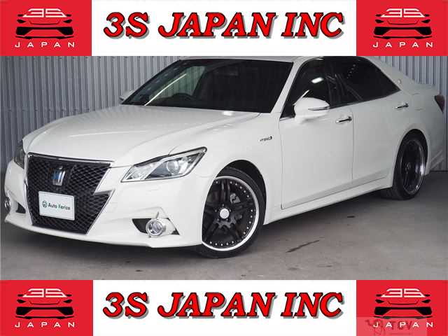 2013 Toyota Crown