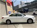 2013 Toyota Crown Hybrid