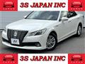 2013 Toyota Crown Hybrid