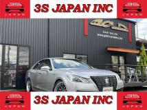 2013 Toyota Crown