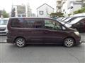 2009 Nissan Serena
