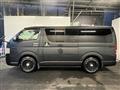 2005 Toyota Hiace