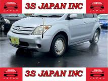 2004 Toyota IST