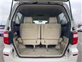 2004 Toyota Alphard