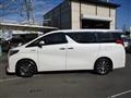 2015 Toyota Alphard Hybrid