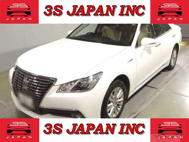 2015 Toyota Crown Hybrid