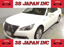 2015 Toyota Crown Hybrid