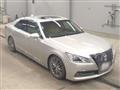 2013 Toyota Crown Hybrid