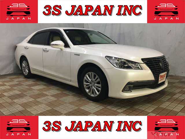 2014 Toyota Crown