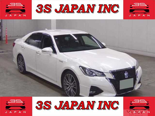 2015 Toyota Crown Hybrid