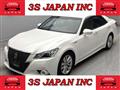 2013 Toyota Crown Hybrid