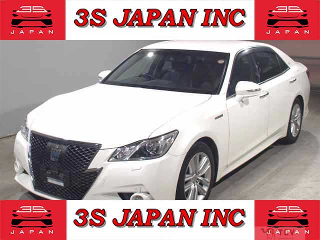 2015 Toyota Crown