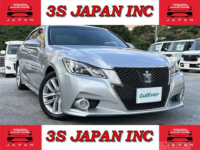2013 Toyota Crown Hybrid