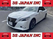 2014 Toyota Crown Hybrid