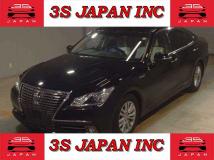 2014 Toyota Crown Hybrid