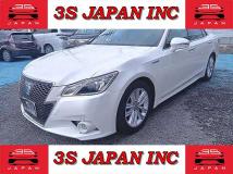 2013 Toyota Crown Hybrid
