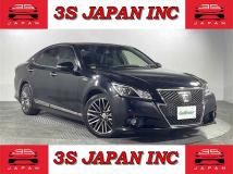 2013 Toyota Crown Hybrid